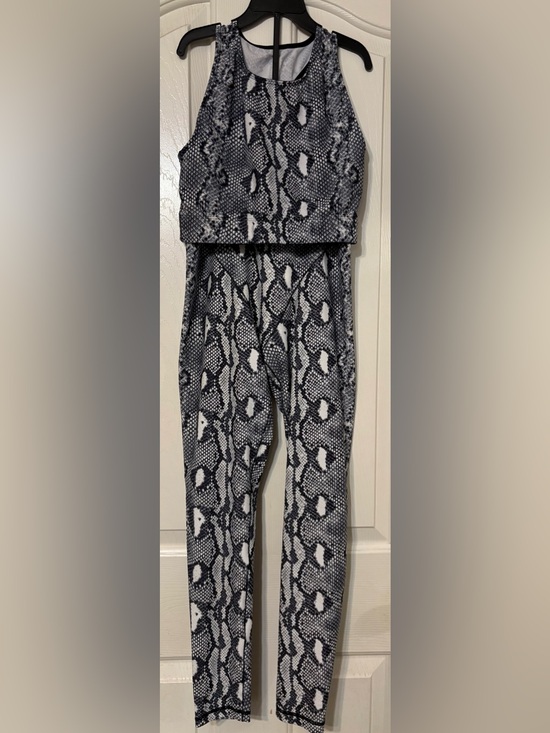Adam Selman Pants - Adam Selman Sport Cropped Snake Print Top & Legging athletic Set Sz Small